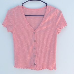 Pink button dashup lettuce hem crop top